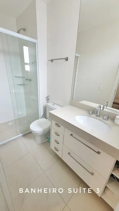 Apartamento com 3 Quartos e 4 banheiros à Venda, 116 m²