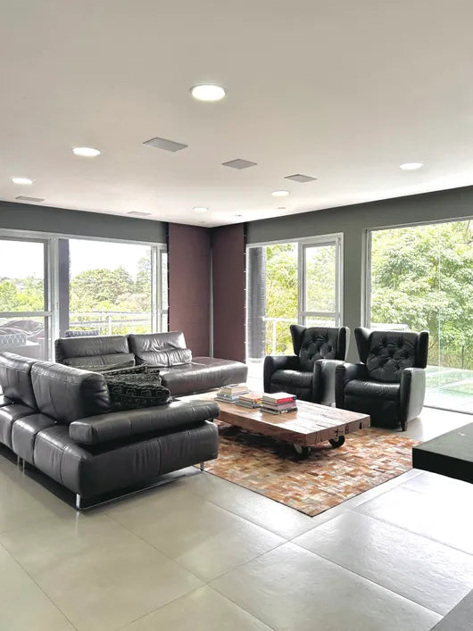 Casa de Condomínio com 6 Quartos e 6 banheiros à Venda, 750 m²