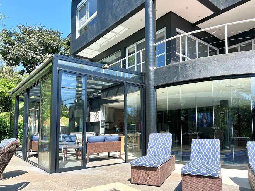 Casa de Condomínio com 6 Quartos e 6 banheiros à Venda, 750 m²